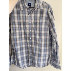 Men’s GAP button down